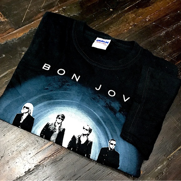 Bon Jovi Graphic T Shirt - Picture 7 of 7